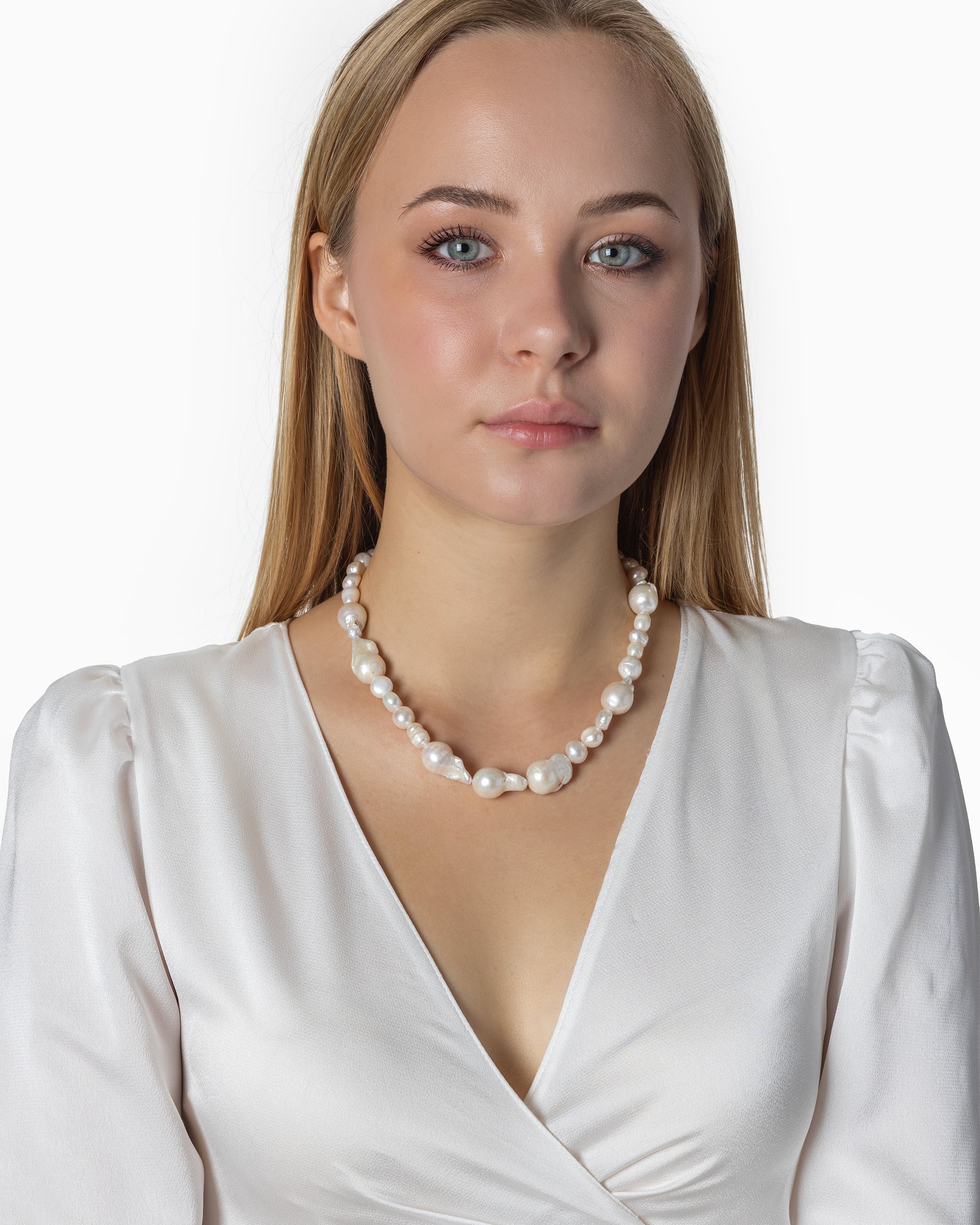 Rue du Muguet Bone necklace