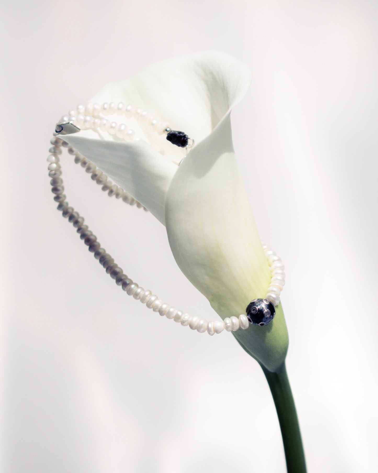 Rue du Muguet Maison Muguet Black Orb necklace