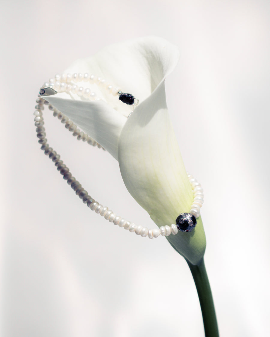 Rue du Muguet Maison Muguet Black Orb necklace