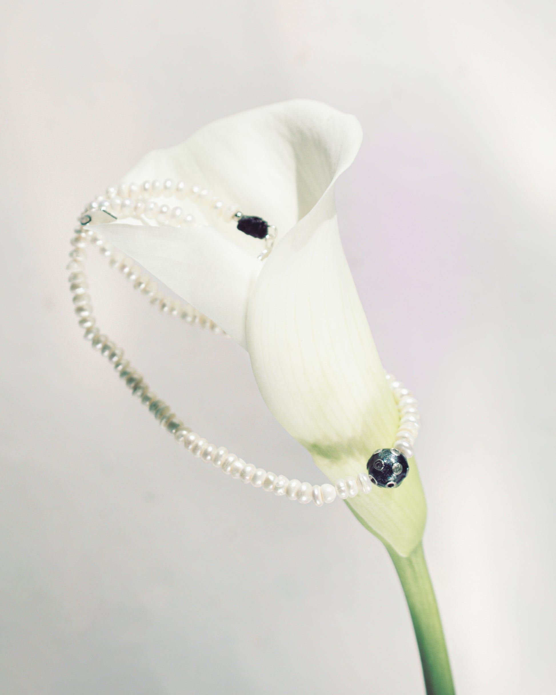 Rue du Muguet Maison Muguet Black Orb necklace