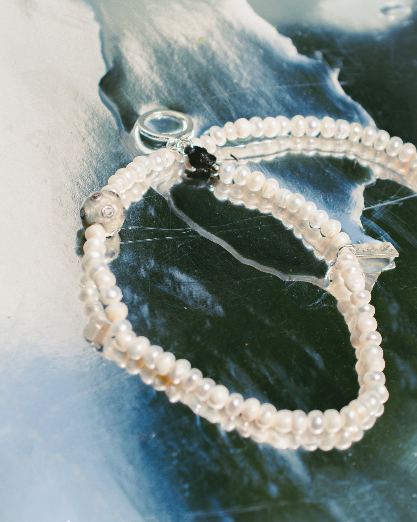 Rue du Muguet Maison Muguet White Orb necklace